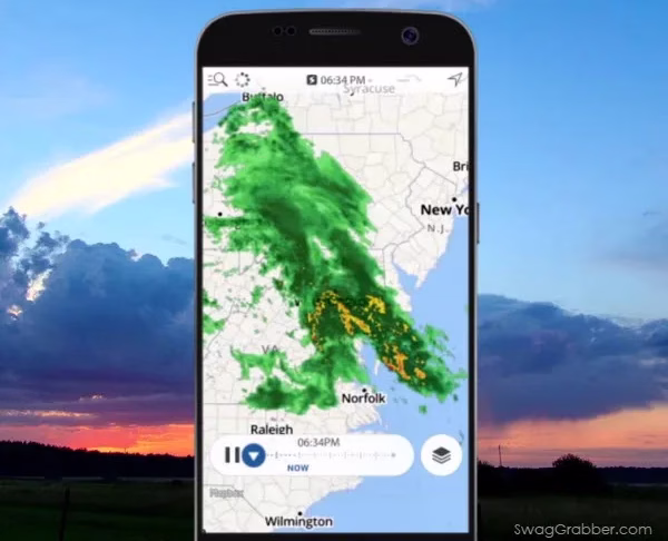 hurricane florida,hurricane tracker florida,hurricane app,hurricane app free,best free hurricane app,free hurricane tracking apps,hurricane prep Florida,best weather apps for hurricanes,GasBuddy fuel tracker