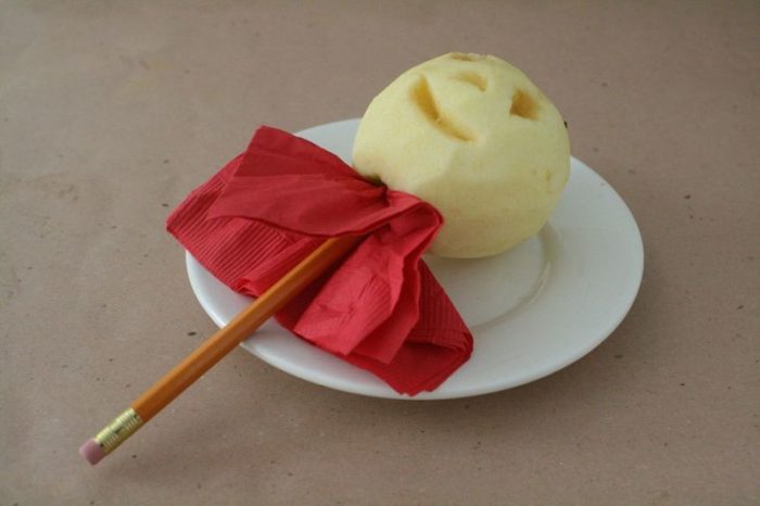 Easy Apple Crafts You Can Do With Kids