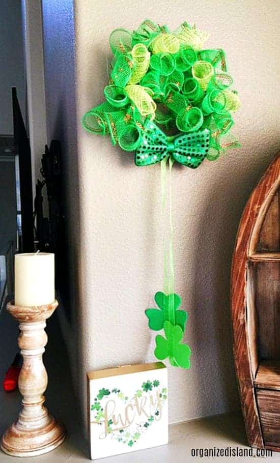 St. Patrick&#039;s Day Dollar Store Decor Ideas