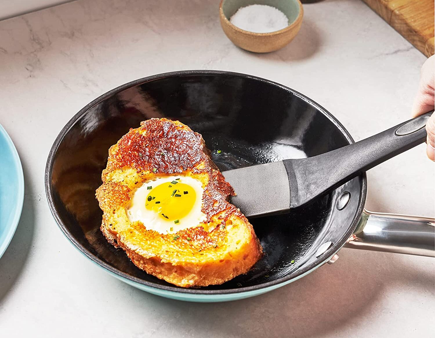 lightweight cast iron pan for pancakes