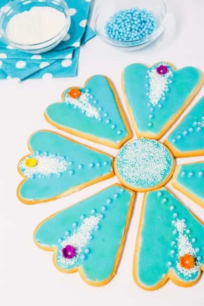blue flower platter cookies