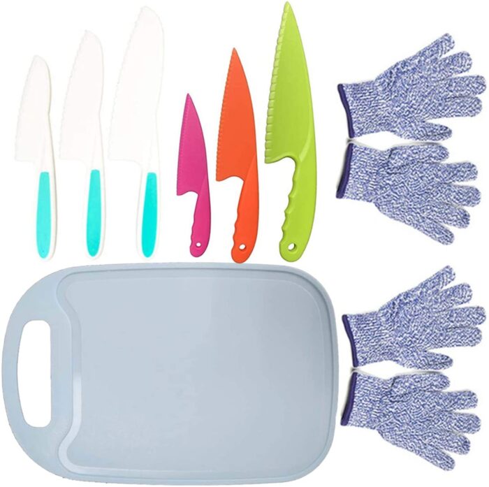 plastic knife set