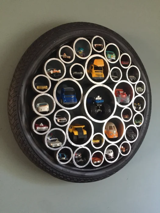 20 cool wheels tire display