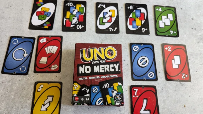 UNO Show 'Em No Mercy card game.