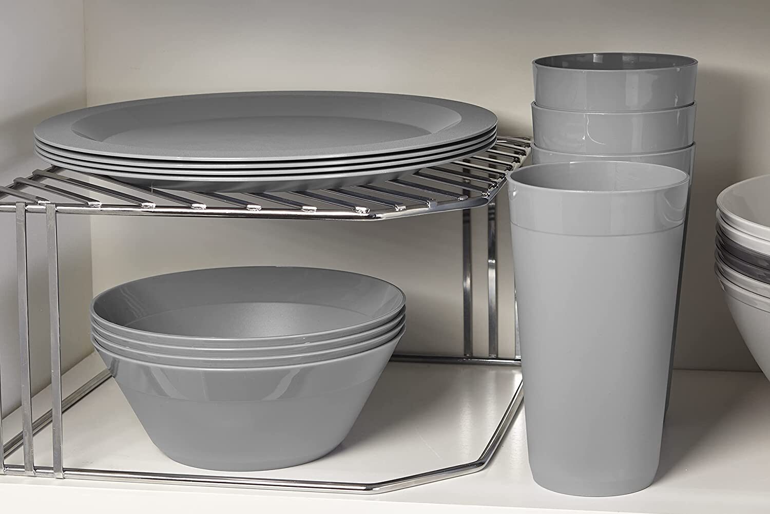 newport plastic plate bowl and tumbler dinnerware set