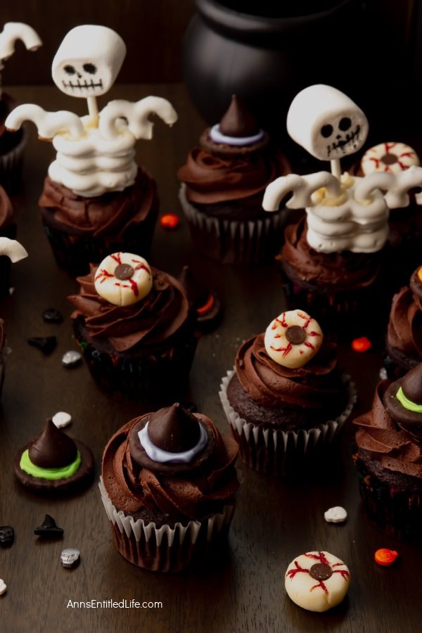 halloween cupcake toppers vertical 01