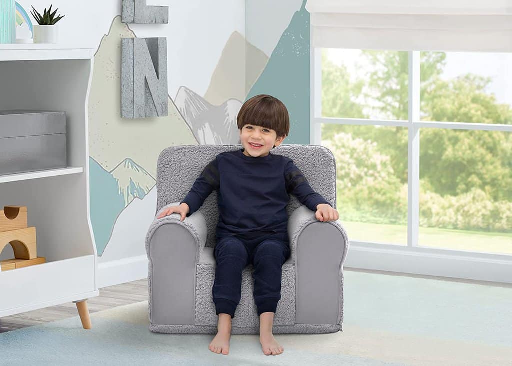 delta children deluxe cozee sherpa chair for kids