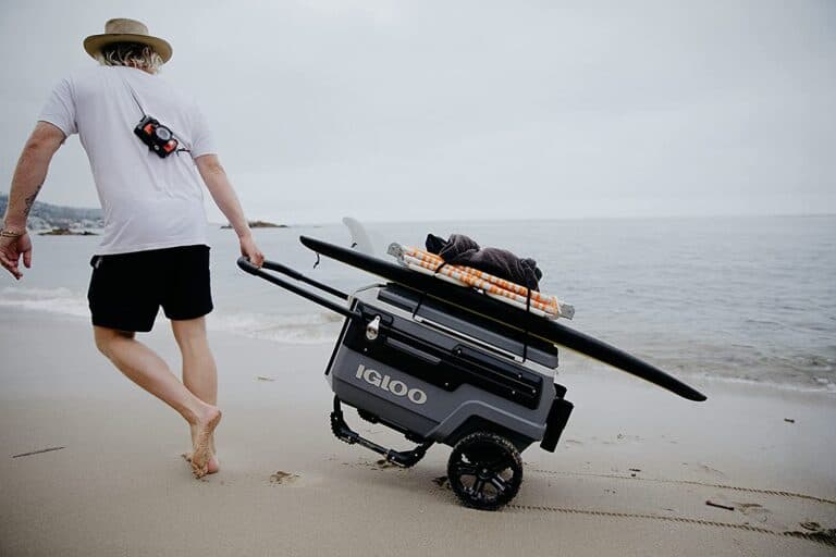 igloo 70 qt premium trailmate wheeled rolling cooler