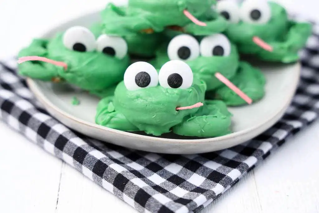 enchanting whimsical frog cookies