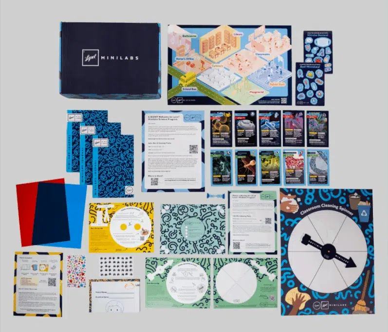 Educational science kit components displayed.