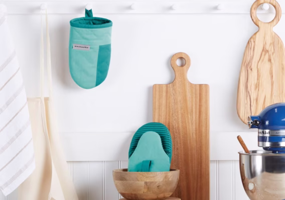 kitchenaid beacon two tone non slip mini oven mitt set