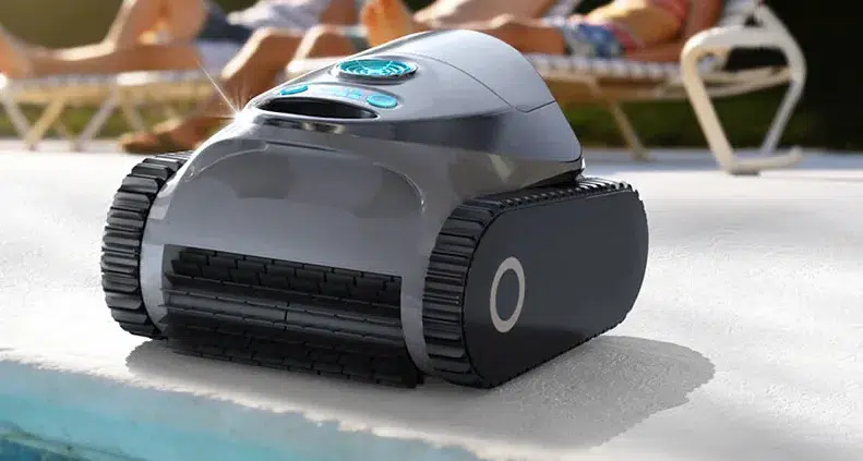 c1 robotic pool cleaner