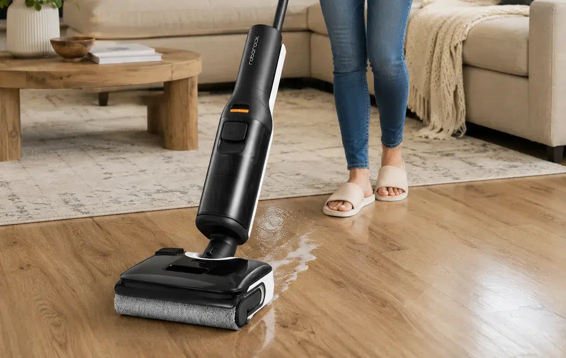 roborock 25 with lady using it