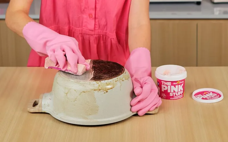 stardrops the pink stuff miracle cleaning paste